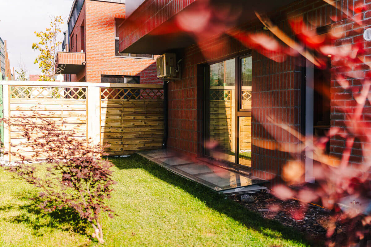 Aparthotel-Cluj-Cometei-Curte-2